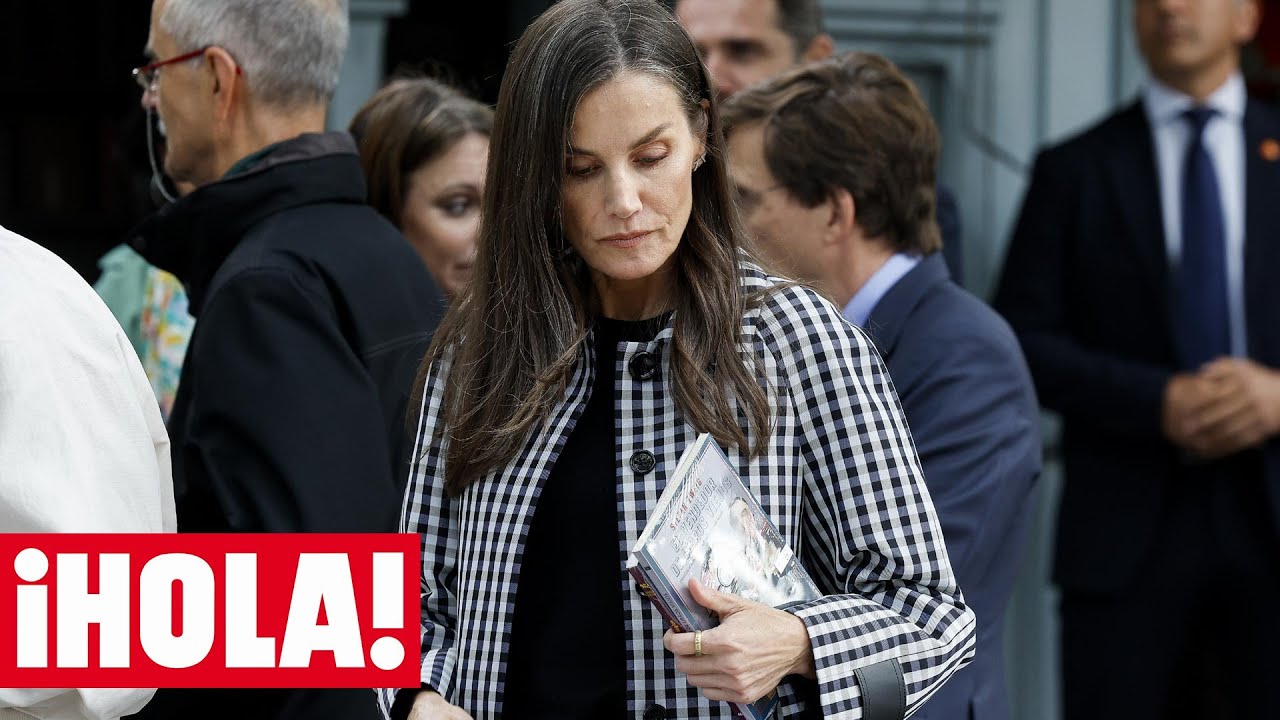 La reina Letizia: 'Si alguien me llama viejuna (...) pero yo siempre con la radio y el libro'