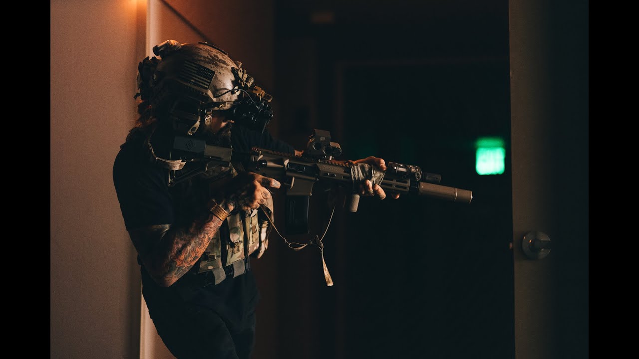 NOVESKE // SLADE // CHAINSAW RIFLE