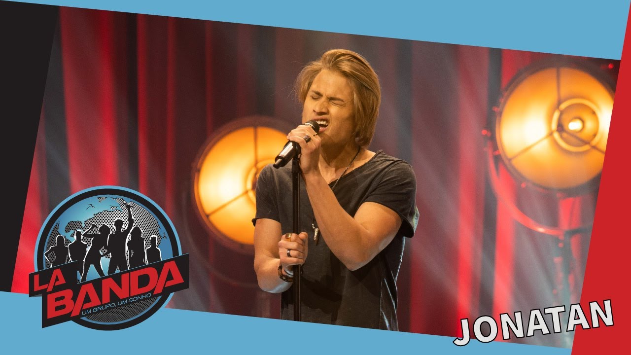 Jonatan canta 