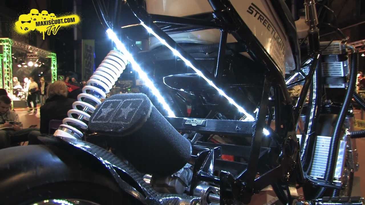 Scooter Customshow 2012 by Maxiscoot