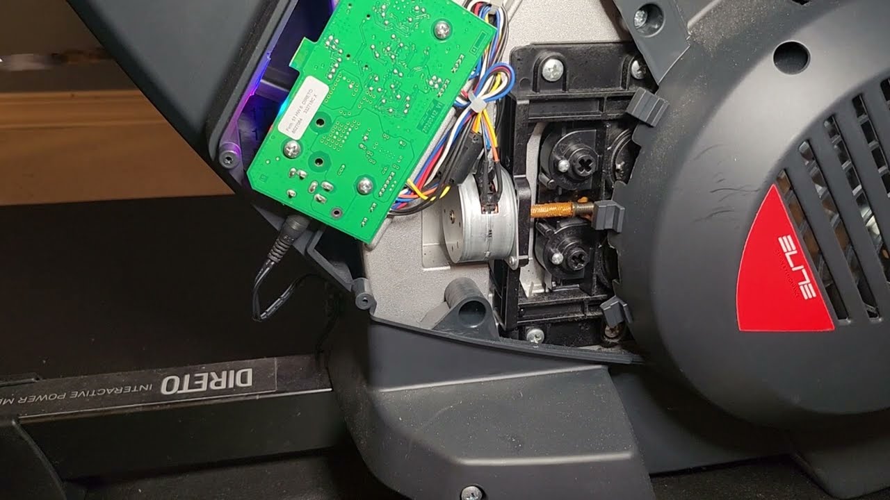Elite Direto noise starting when it's plugged in