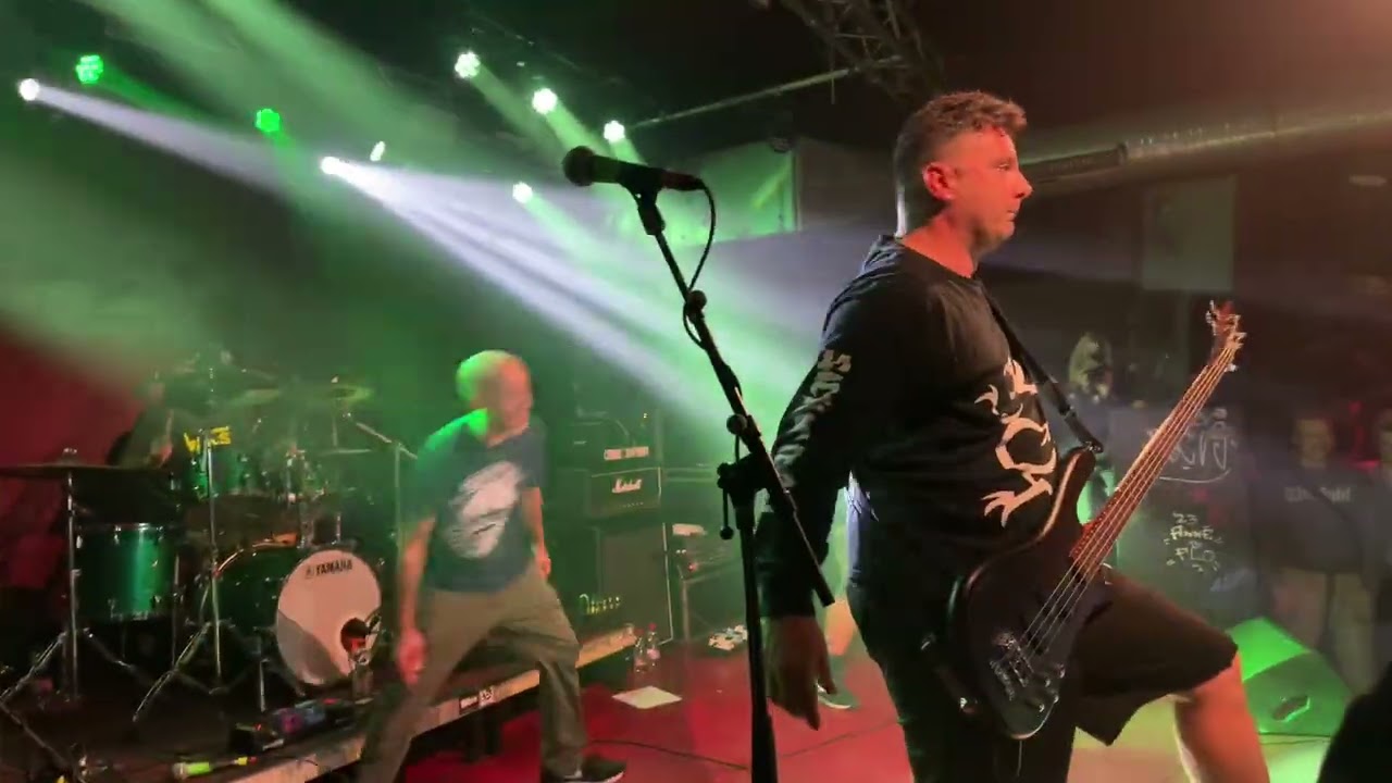 Shutdown - Few And Far Between 20251120 Dresden Chemiefabrik