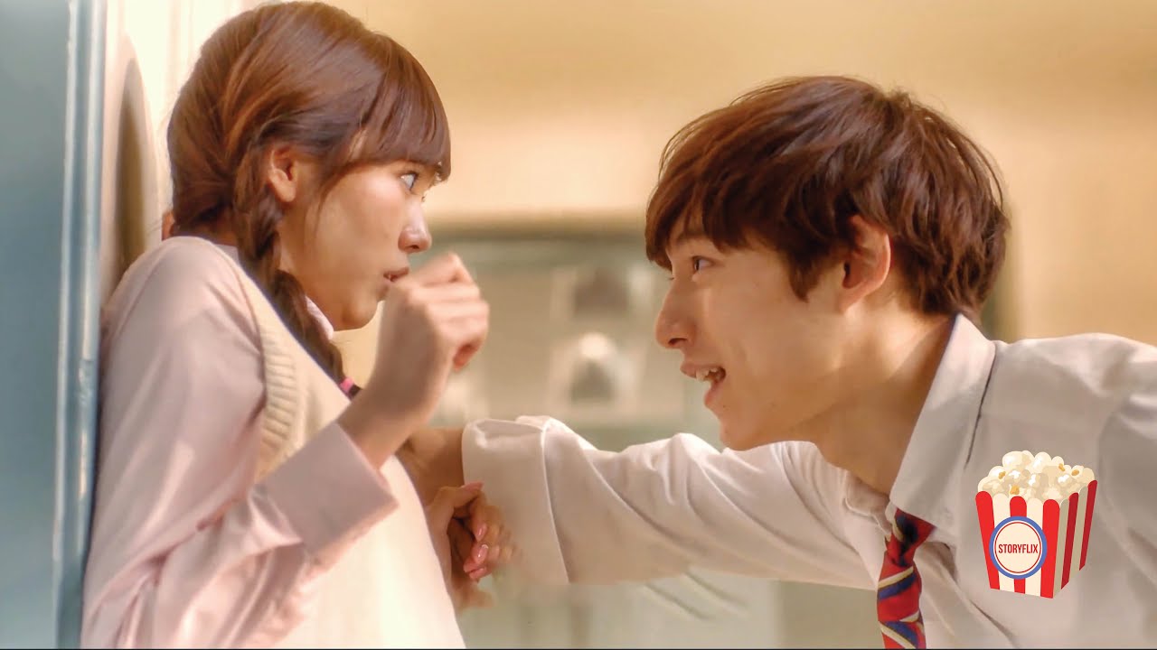 A bullied student falls in love with the school's most popular and good-looking guy