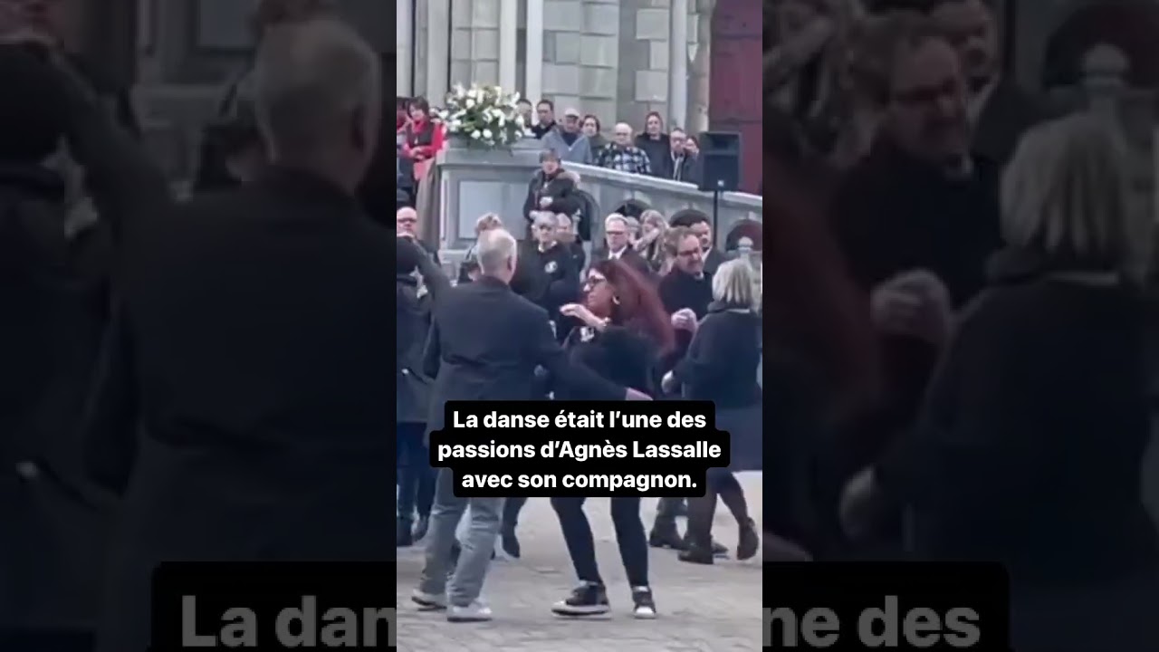 L&rsquo;hommage &agrave; la professeure d&rsquo;espagnol tu&eacute;e &agrave; Saint-Jean-de-Luz