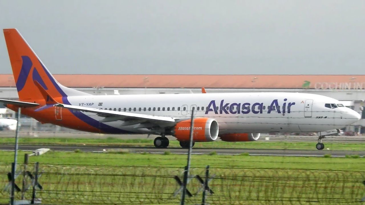 akasa air take-off from Cochin international airport