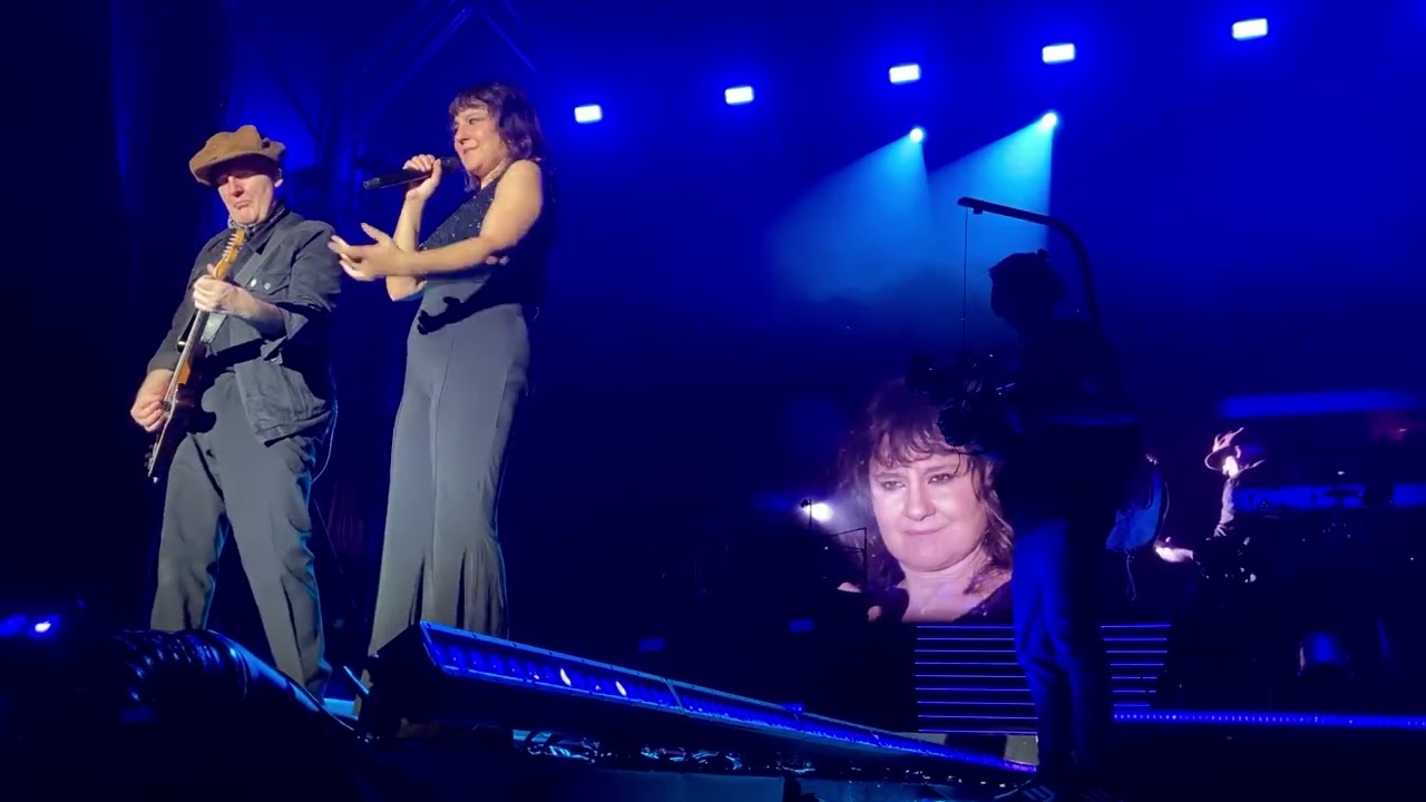 Amaral - Sin ti no soy nada (Palacio de Deportes Carolina Marín, Huelva, 01/11/2025)