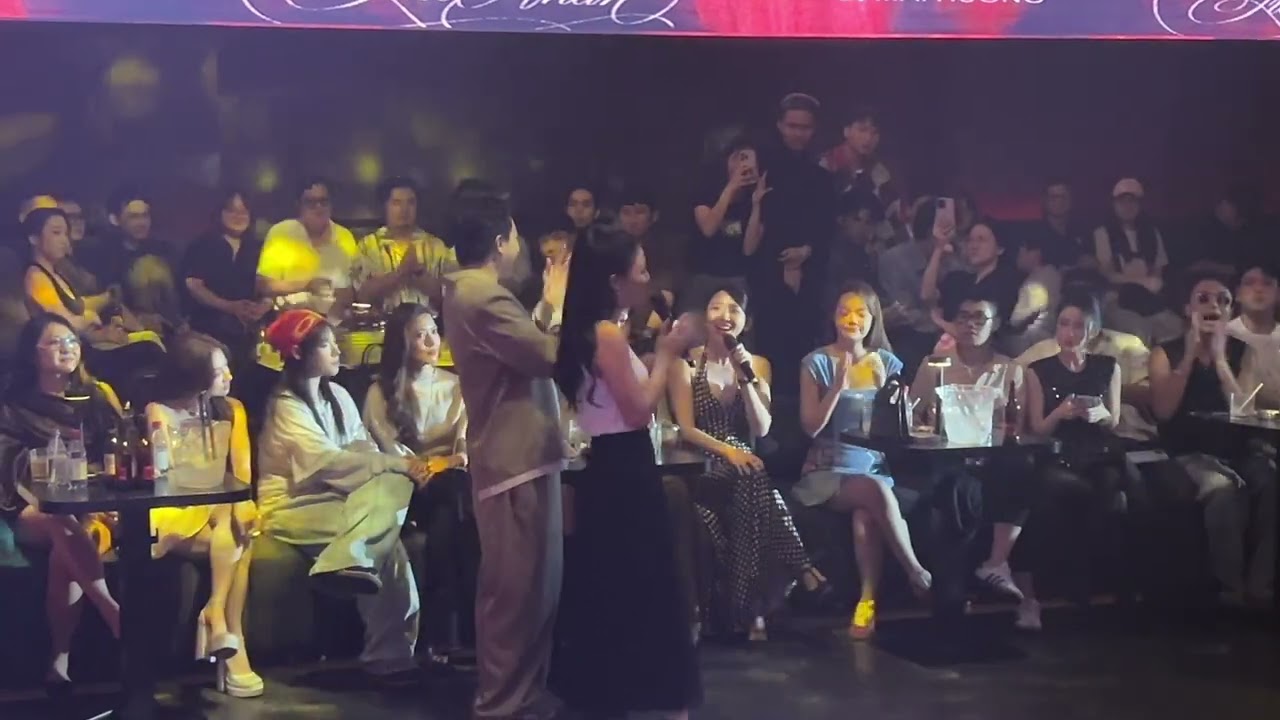 Đồng Ánh Quỳnh Tóc Tiên Cara Chi Pu Phạm Quỳnh Anh tụ họp tại Listening party Album Văn Mai Hương 
