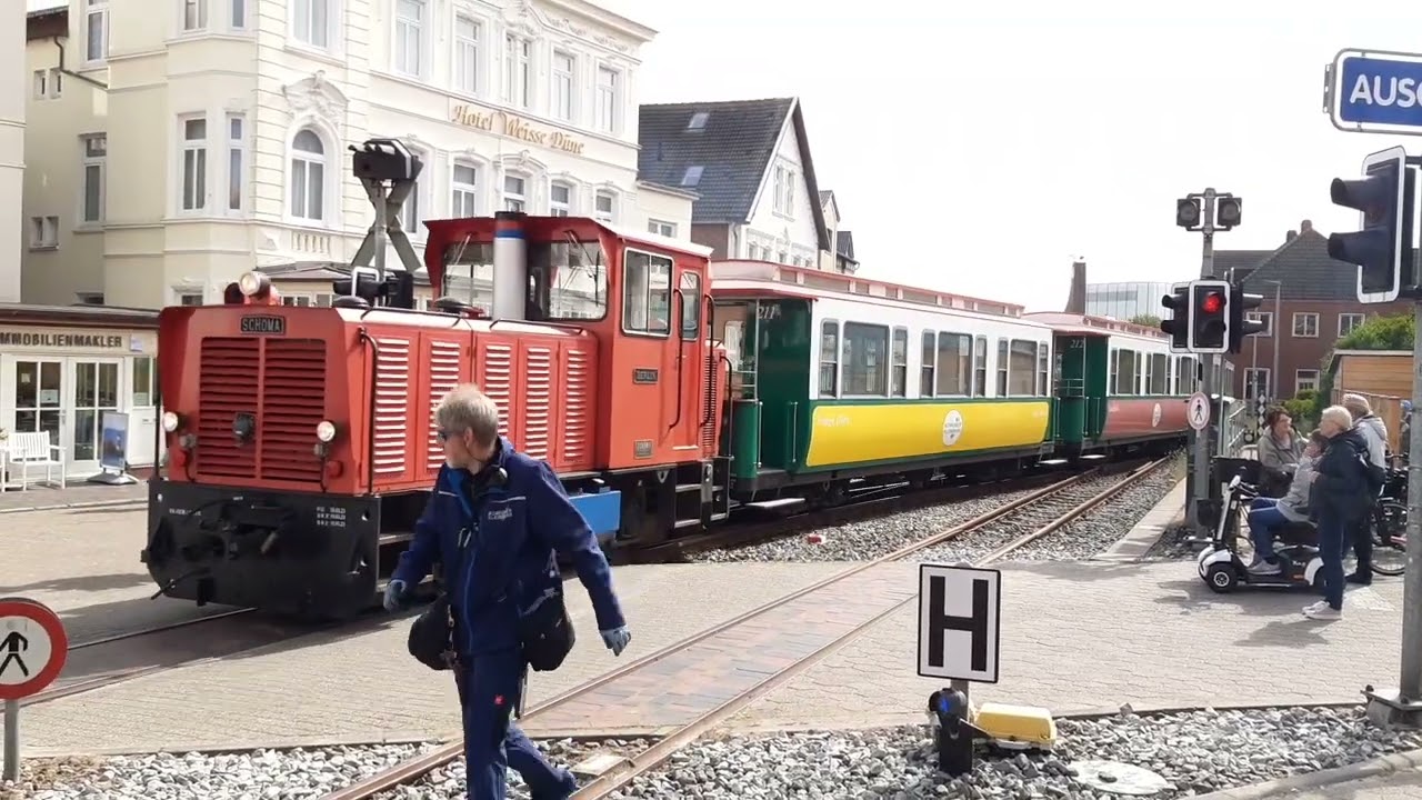 Spoorwegovergang Borkum (D) // Bahnübergang // Railroad Crossing