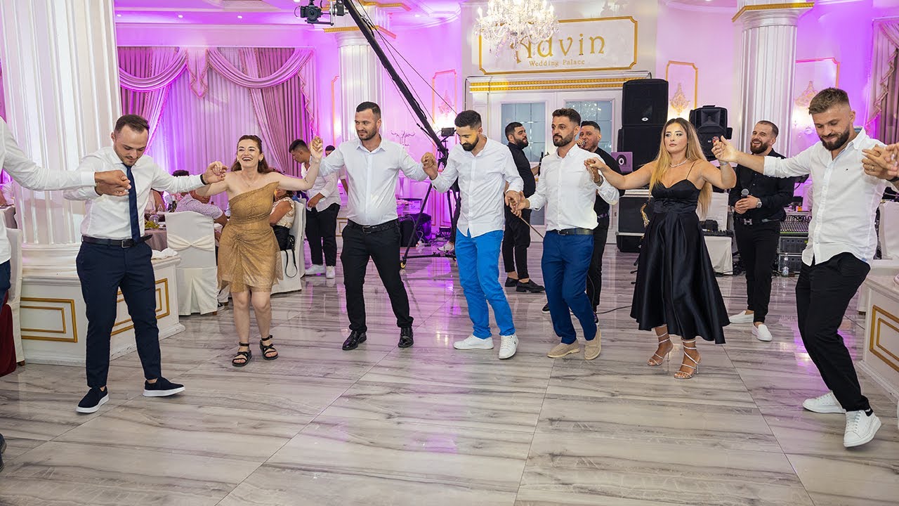 Shoqeria Dhendrit i ve flaken Banketit 🔥 | Familja Ajdini | Studio iBEG4 |