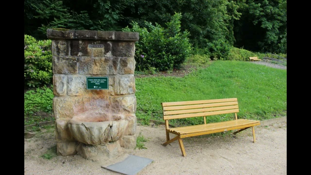 Luhačovice, kostel Svaté Rodiny, lázně