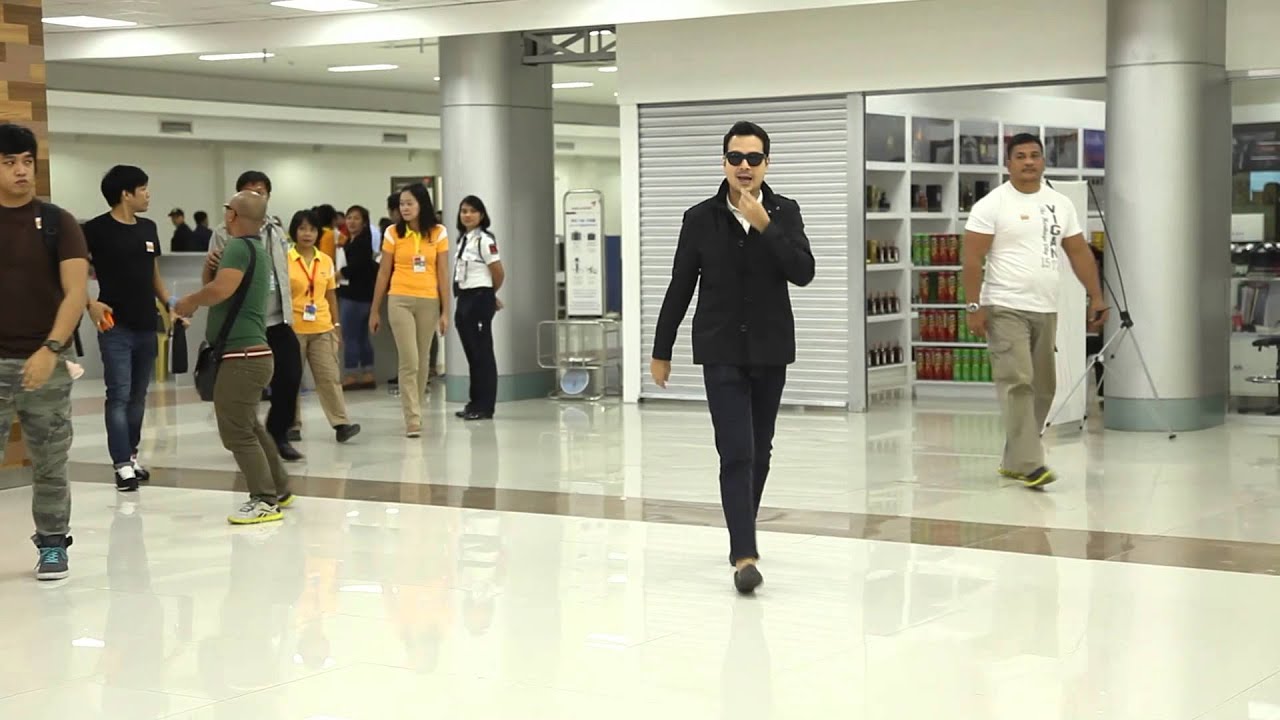 Magic Moments with John Lloyd: Clark International Airport