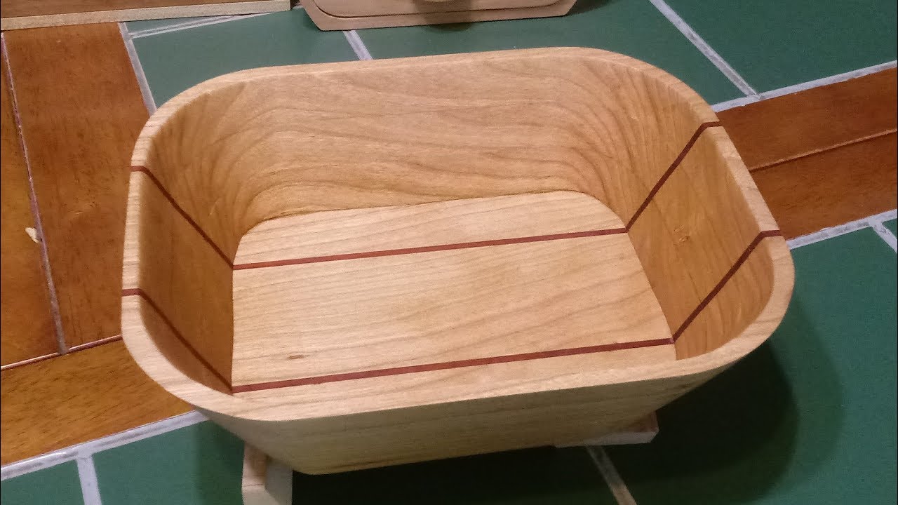 Making a Scroll Saw Bowl III