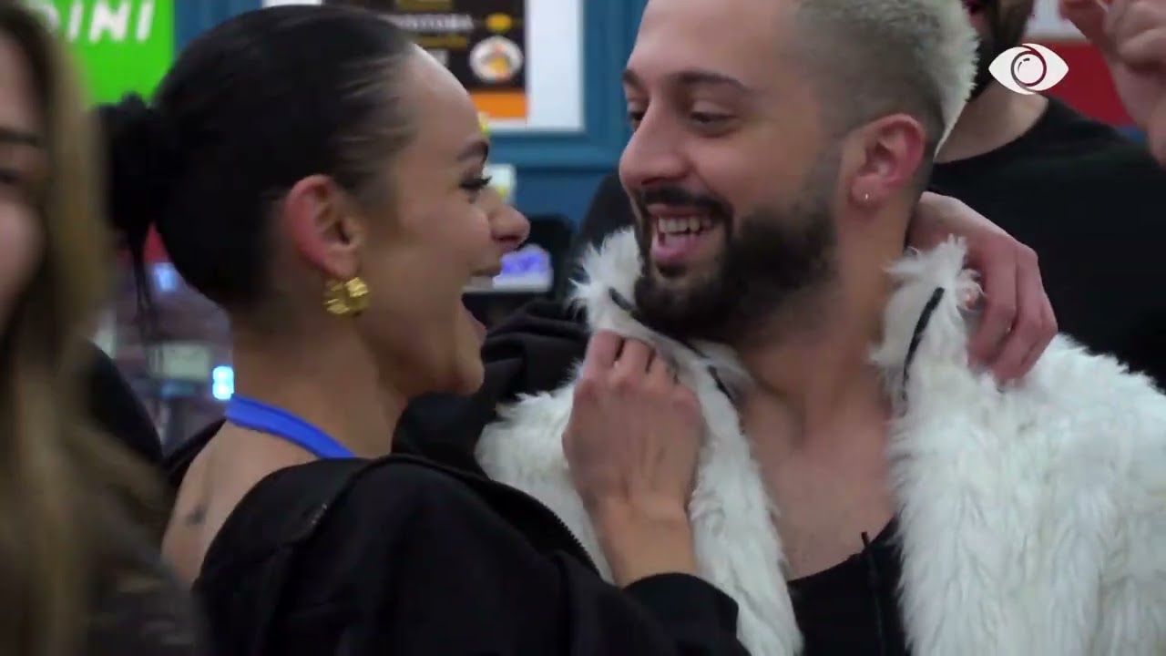 Banorët këndojnë në karaoke, Gjesti kërcen me Eglin: U martuam... - Big Brother Albania VIP 4
