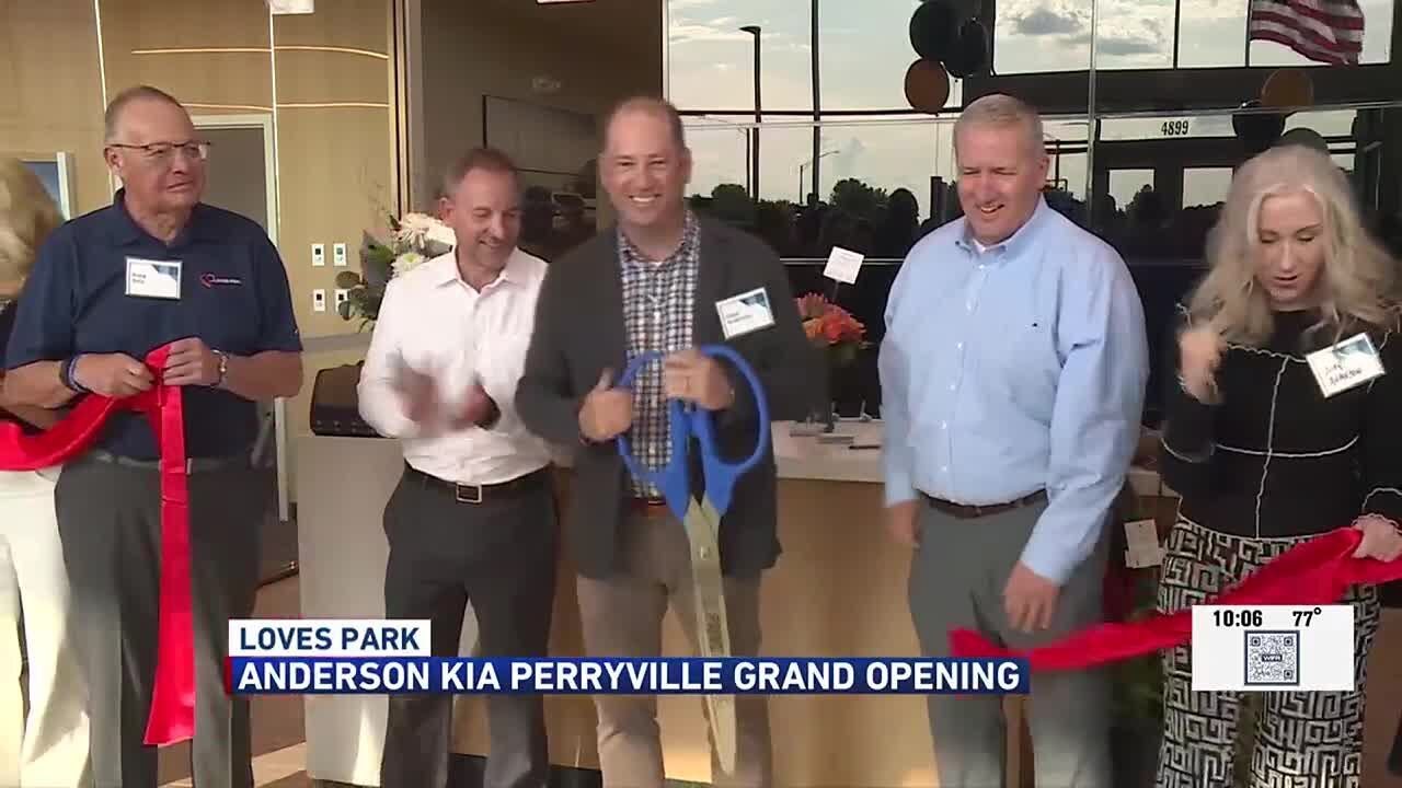Anderson Kia holds grand opening of new Perryville location