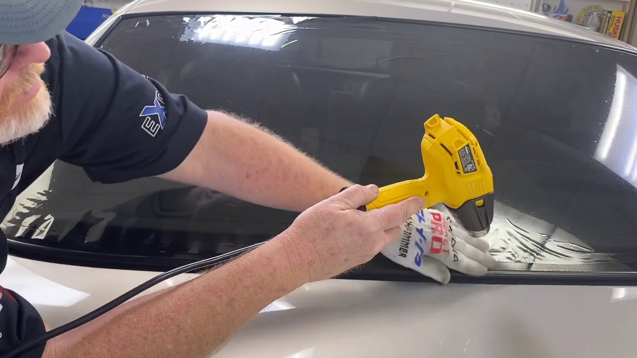 Shrink back glass on 2011 Crown Vick