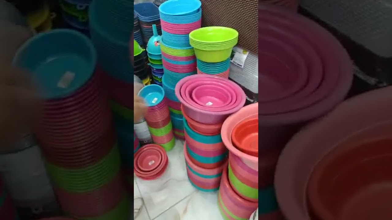 هبلونا 🤗🤭الأواني البلاستيكية عند لالا بايه روعه الثمن اروع قسنطينه المدينه الجديده