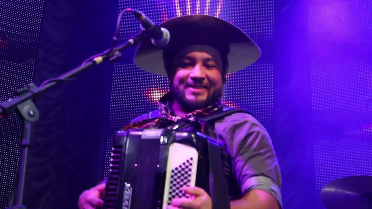 LOCO DE BEM DE BEM AO VIVO - CONJUNTO  FOGO DE CH&Atilde;O