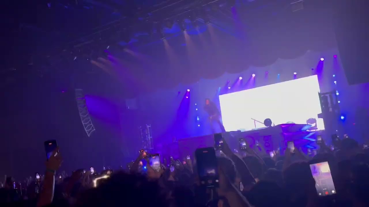 Lil tecca - OWA OWA 10/15/25 (Live in Tempe, Az)