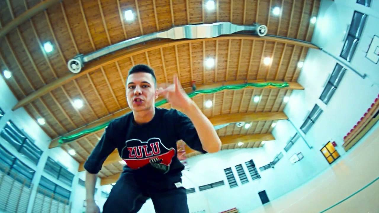 Matej feat. Vixen - Monolit