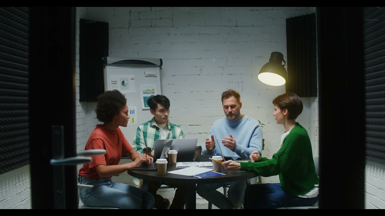 4K Co Worker | Teamwork | Workplace | Meeting | Free Stock Video Footage [ No Copyright ]