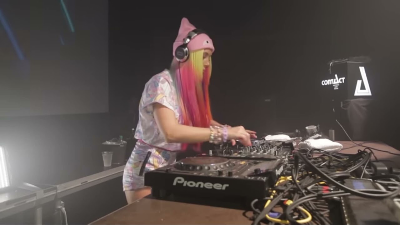 Techno / Fresh Cut 109 & 123 @ Marika Rossa