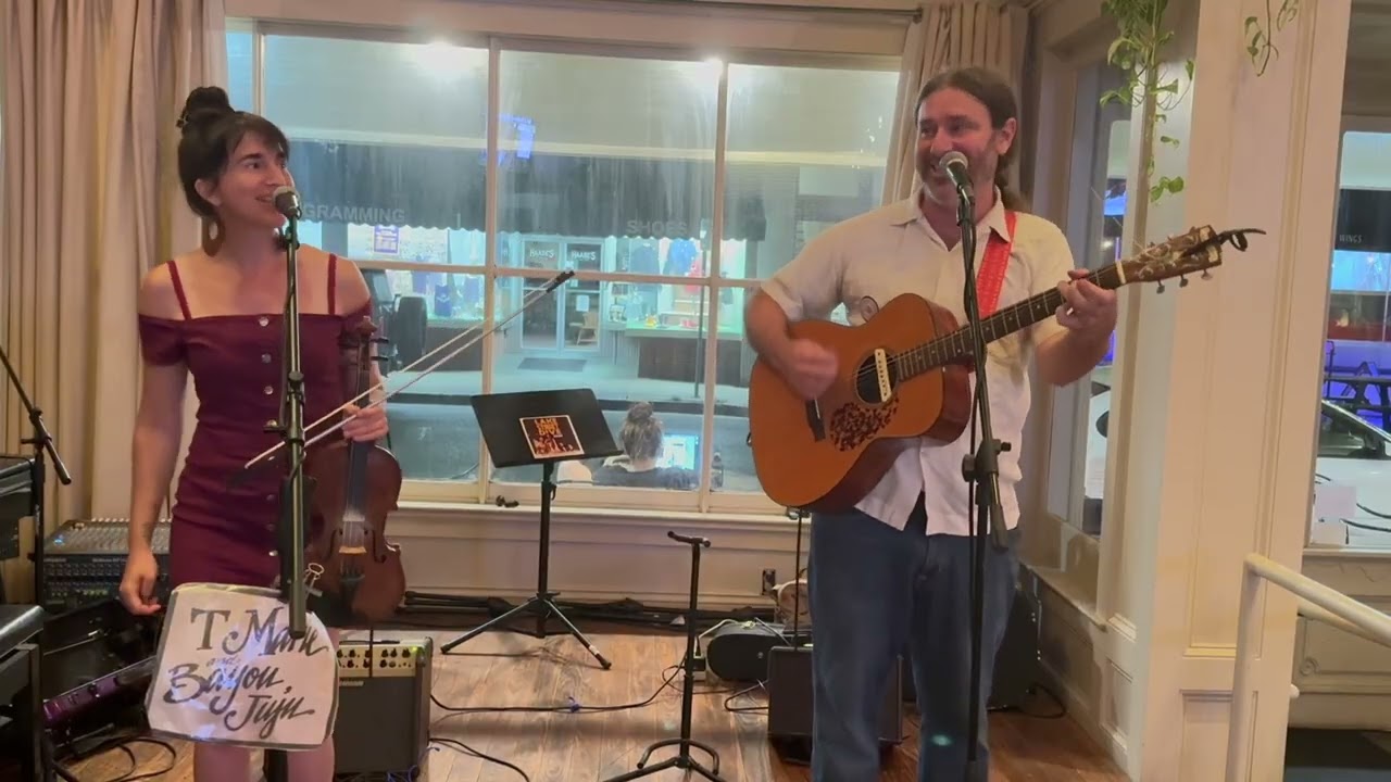 T Marie  Duo -  Restaurant Bar  Sept 2025