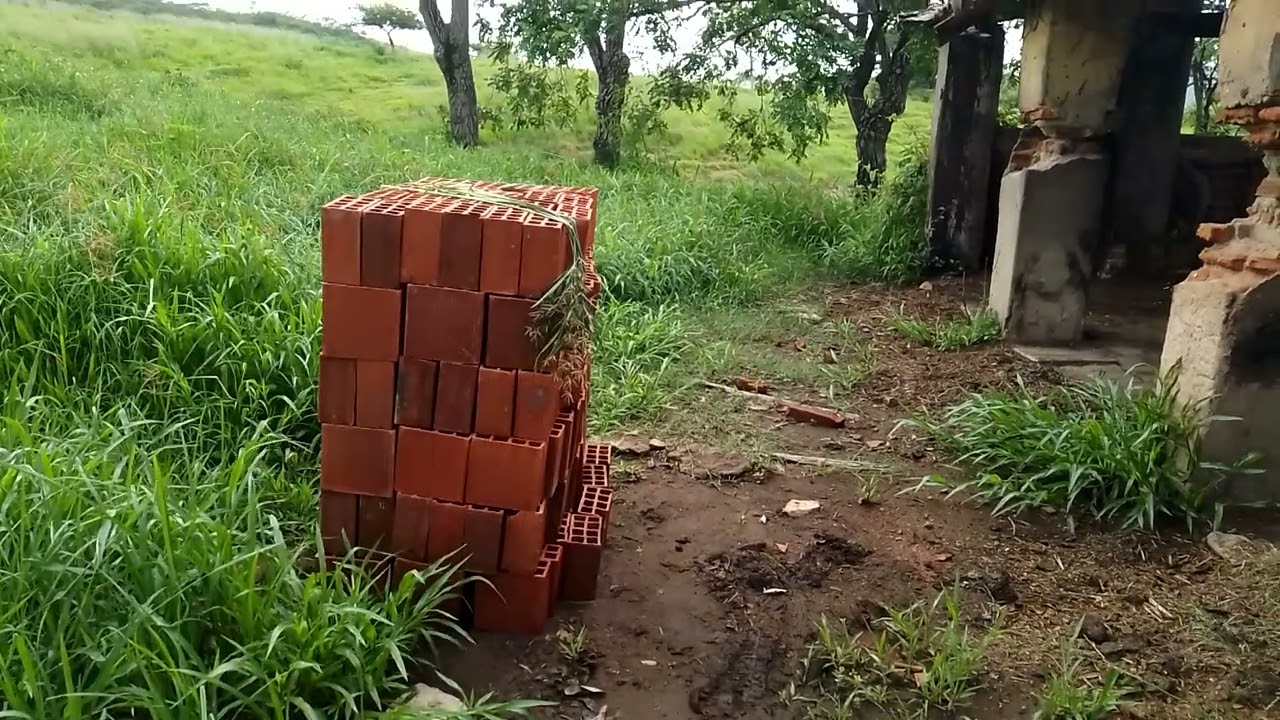 mostrando uma cocheira muito antiga próximo a vila mendes limoeiro PE