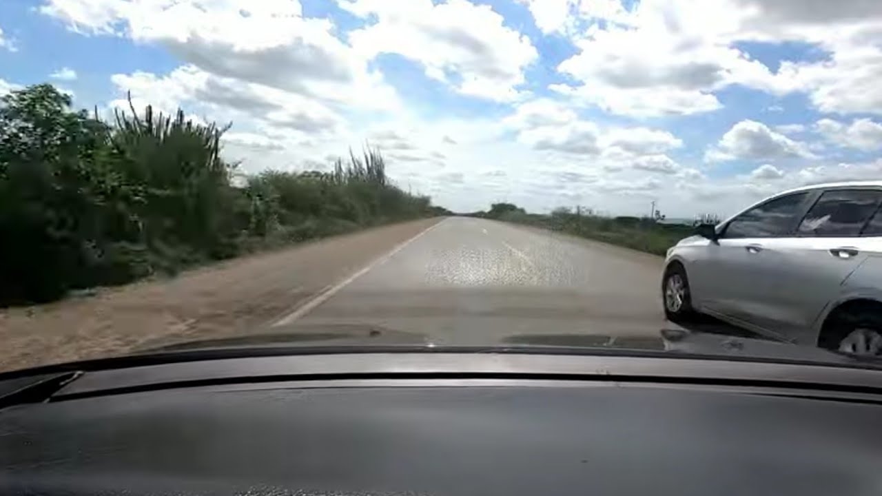 Novo Onix Turbo 2020 tentando dá surra no Omega vovôzinho 1995