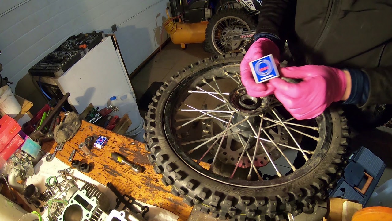 Wymiana łożysk w kołach Pitbike YCF / MRF - Wideo poradnik