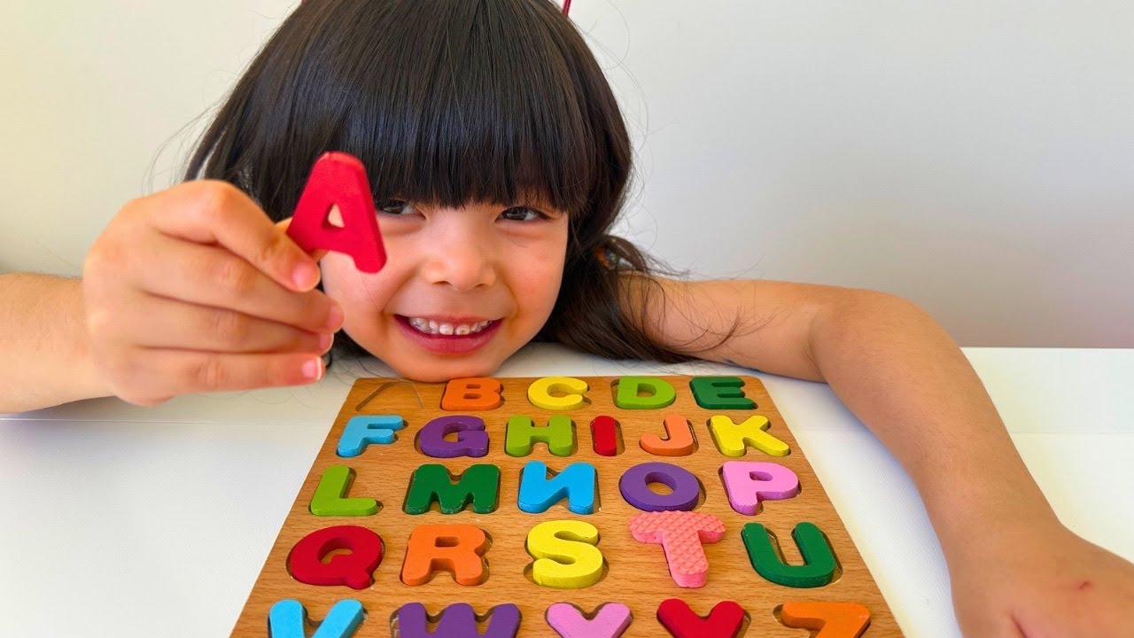ABC Animal Puzzle Hunt | Help Me Find the Missing Alphabet Letters for Toddlers