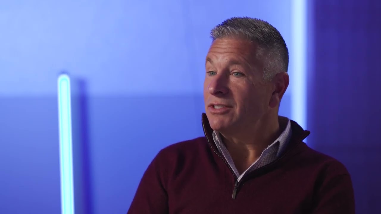 Highspot Success Stories: 8x8 Makes the Most of Sales Funnel Content
