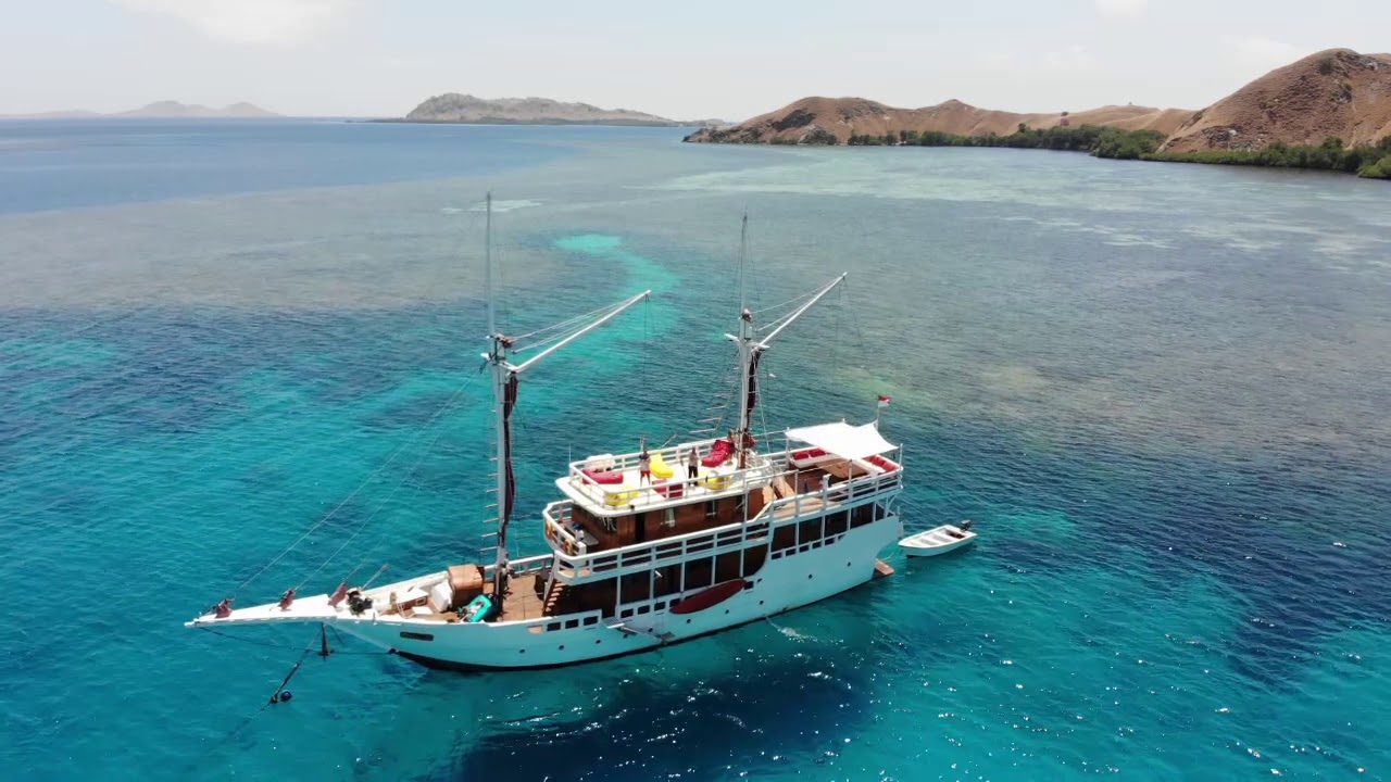 Phinisi sailing boat for sale - Indonesia