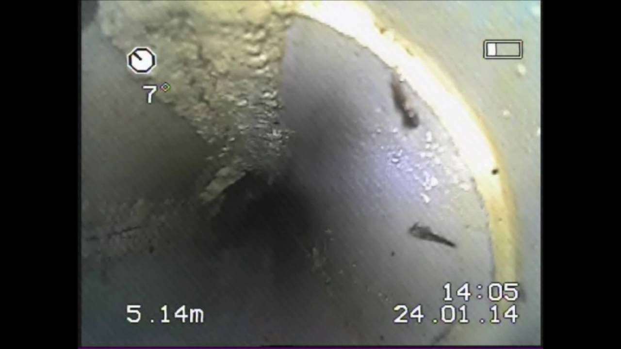 Utilisation d'une caméra d'inspection VIS 350 dans une canalisation d'eau de pluie