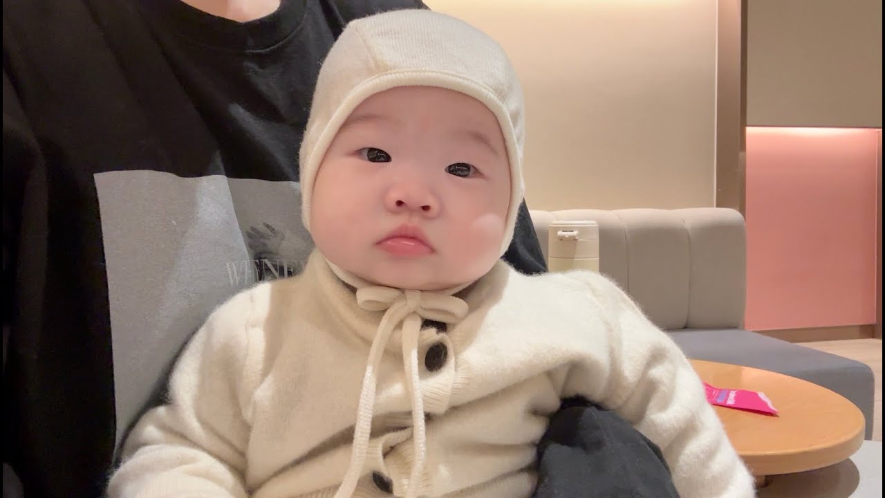 [VLOG] 2.5개월과 6개월의 스타필드 나들이 | 6개월 이유식 | 인생 첫 비트 | 파슬리파스타 & 미트소스파스타 | 일상브이로그