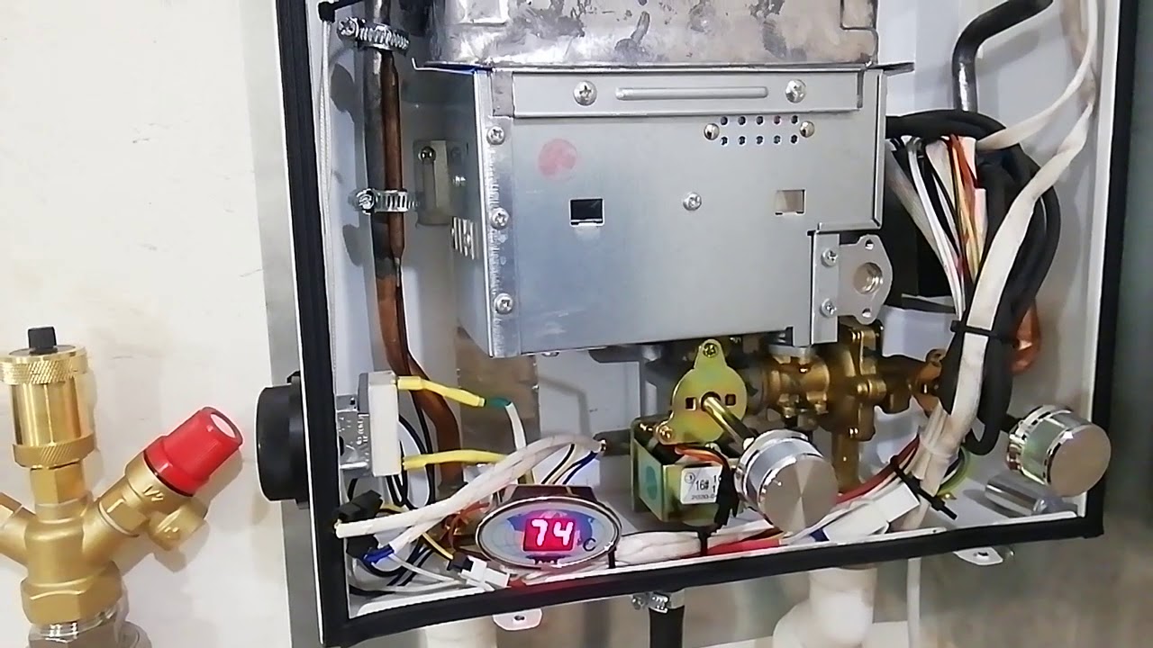 Газовая колонка Нева Транзит Турбо для отопления.