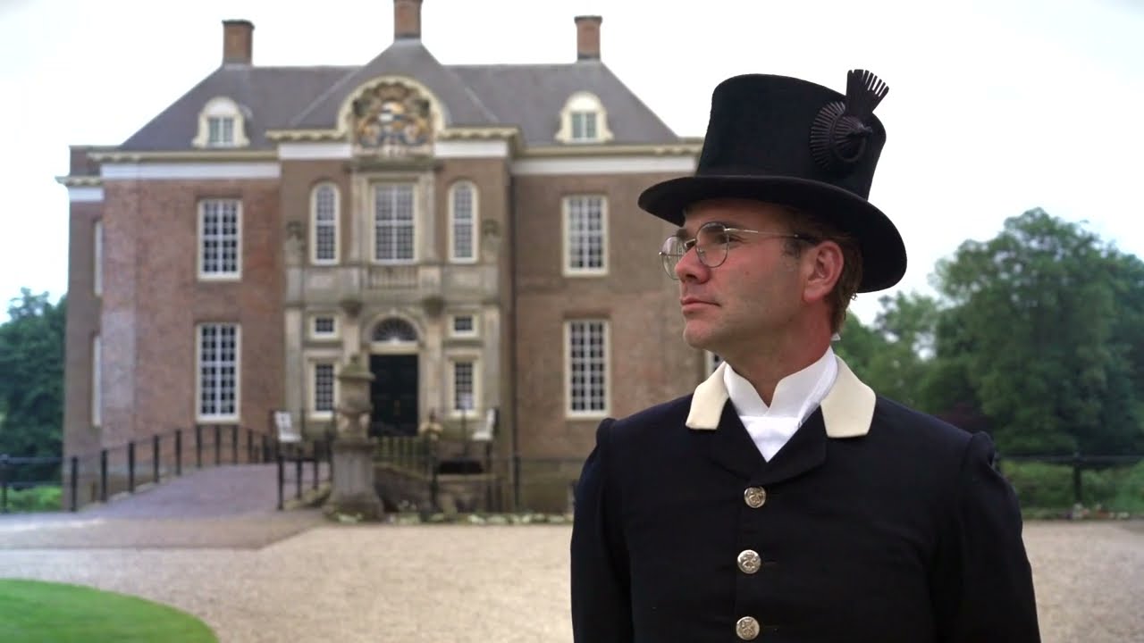 Koetshuis, rijtuigen, paarden en stallen op Kasteel Middachten