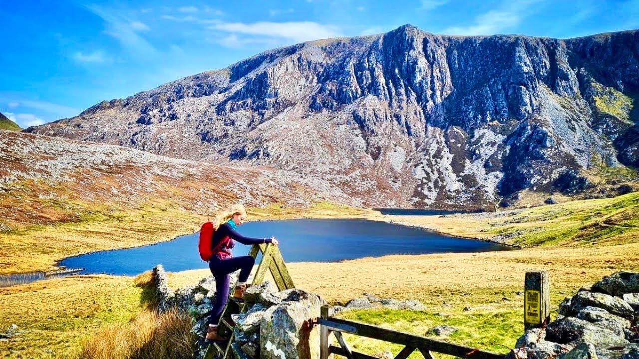CRAIG CWM SILYN | A Hike Along The Nantlle Ridge | Snowdonia National Park