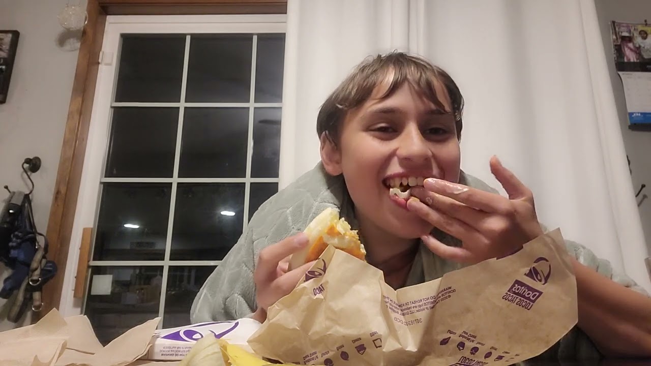 Taco and banana is it good? This is Review