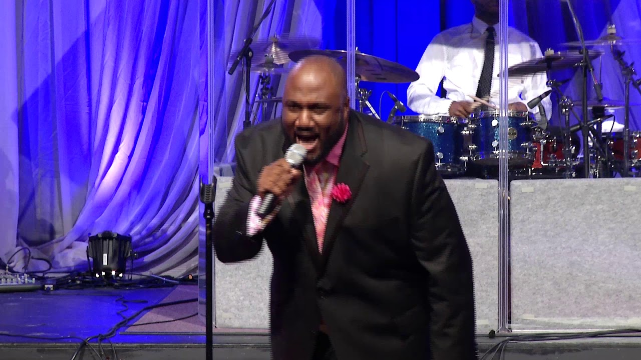 The Williams Singers...   ALRIGHT (LIVE VERSION)