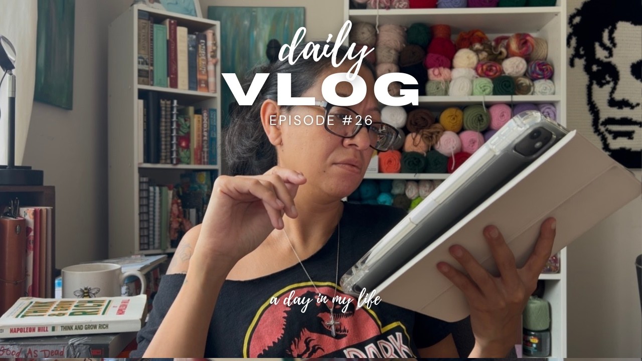 Vlog 26 | 📚 My Reading Plans for August | TBR, Unfinished Books & Cozy Reading Goals