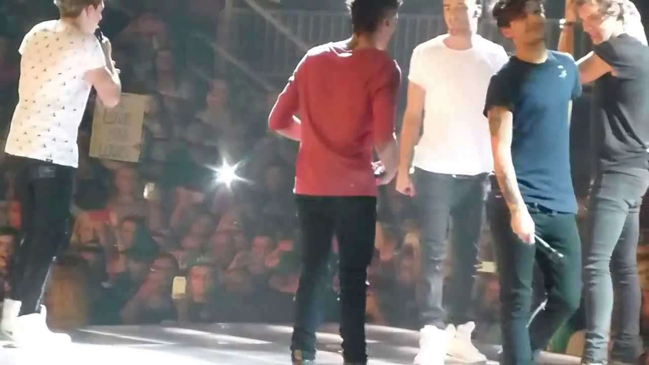 One Direction 7/30/13 San Jose - Teenage Kicks & Niall/Liam singing 