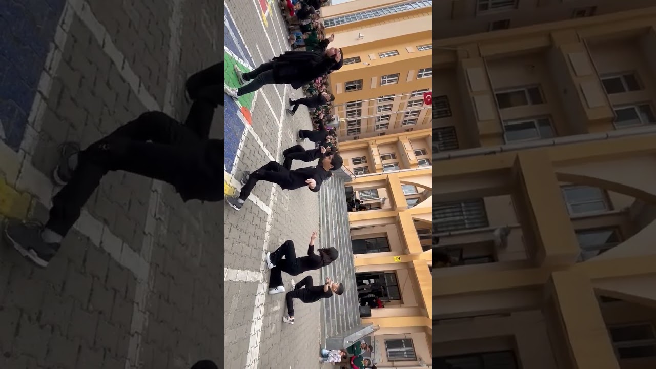 Ortaokul Öğrencilerinin Zeybek Gösterisi - 18 Mart