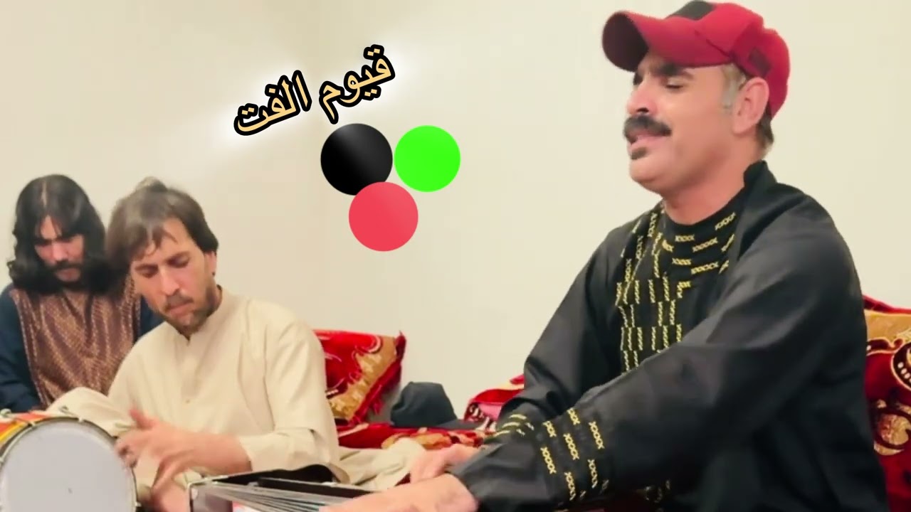 Khana ka ta ta mani lware khe de خانه که تاته مڼی لوړې ښې دي.      موژ ته جونګړې ښې دي عمر به تیر شي