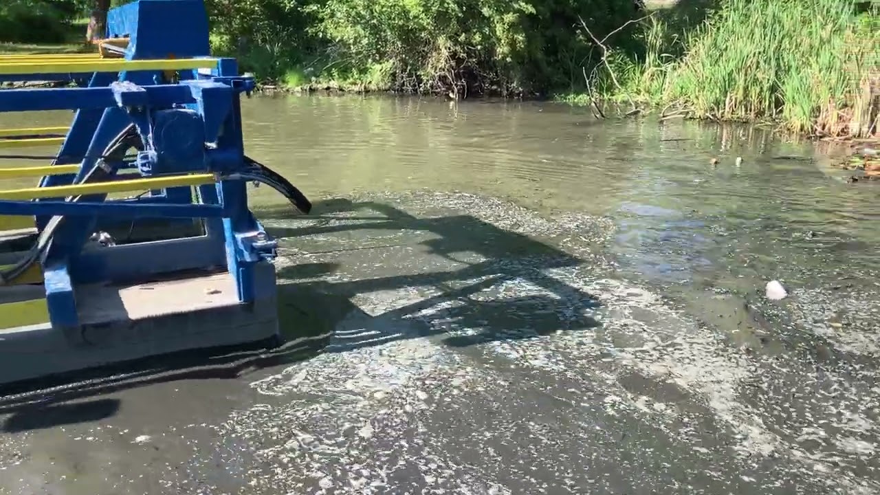 IMS Versi-Dredge Removing Clay Deposit In Lake