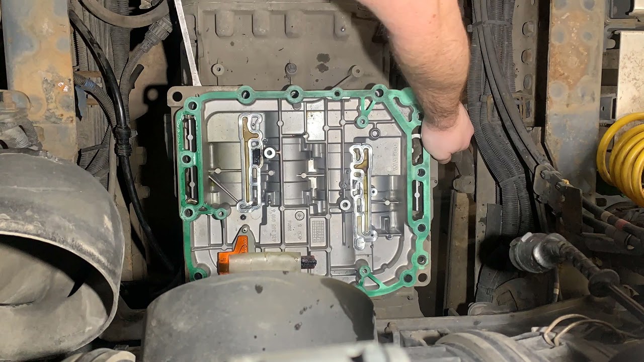 Gearbox ecu removal