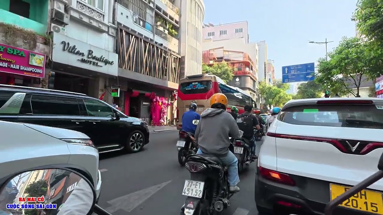 KHỦNG KHIẾP SÀI GÒN NGÀY NAY AI CŨNG CÓ XE HƠI, VIỆT KIỀU CÓ BIẾT TẠI SAO KHÔNG