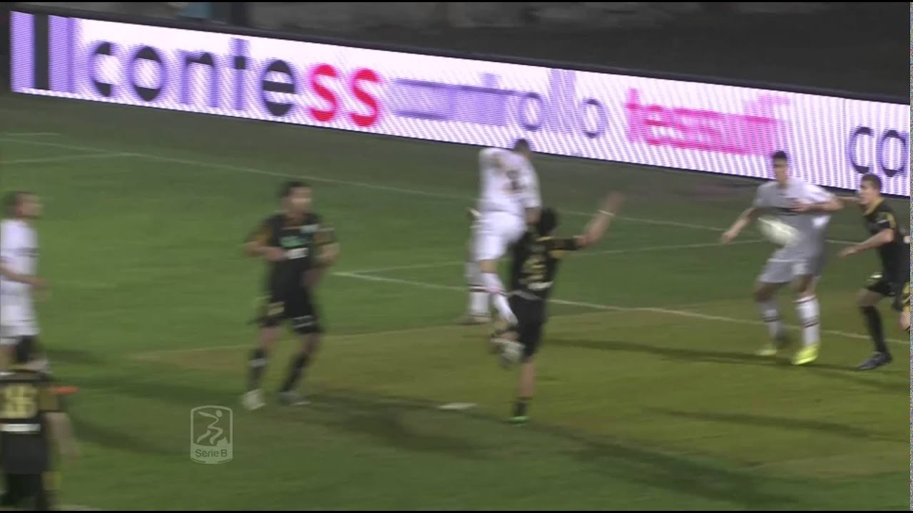 Carpi-Avellino 2-0