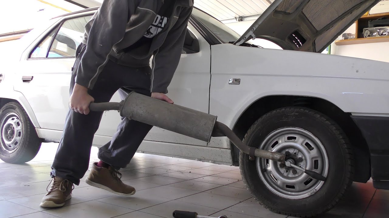 Škoda Favorit - výmena tesnenia poloosy a problémy s tým súvisiace