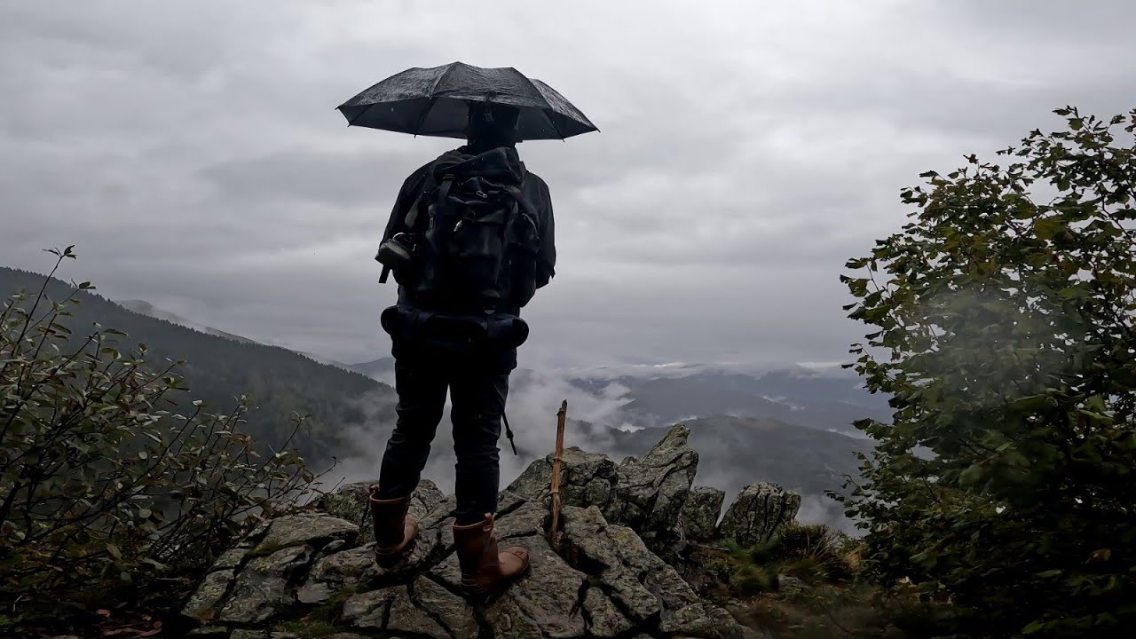 IN BIVACCO SOTTO LA PIOGGIA - Raduno del Gufo, Val Grande 🌧🦉