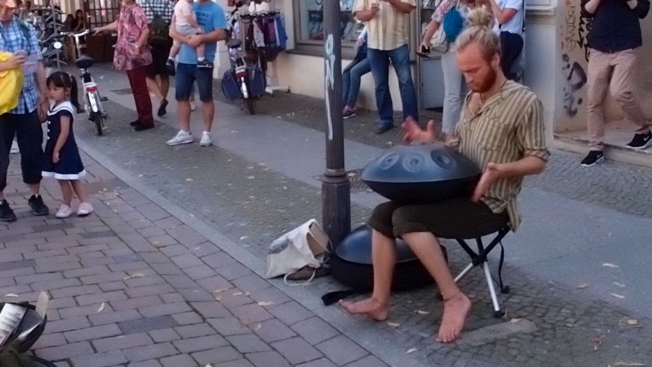 Malte Marten yatao/ handpan steeldrum, live music, streetmusic, strassenmusik/ Potsdam, Olympus XZ-1